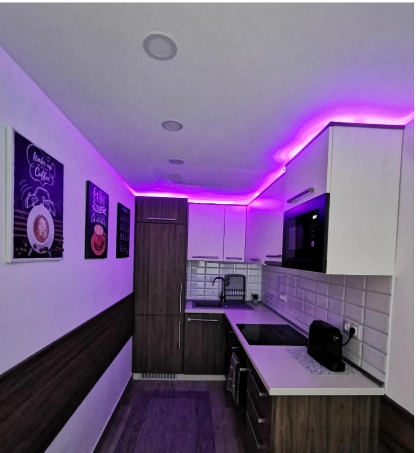 Nagymezo Street, In The Center, New Apartment Budapest Luaran gambar